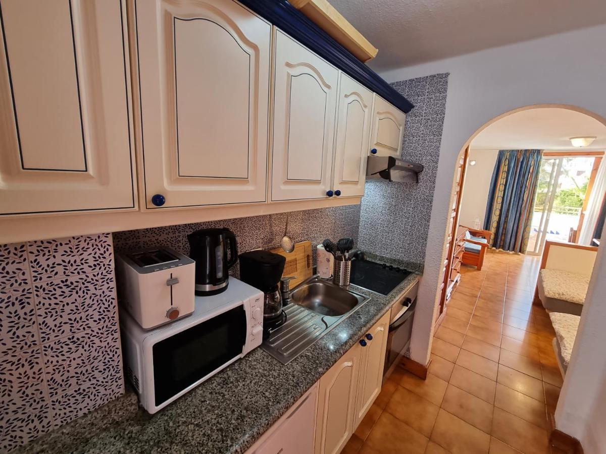 Studio Apartment No 1 Directly On The Beach And Sea, Terrace, Heated Pool, Wifi プラヤ・デ・ラス・アメリカス エクステリア 写真