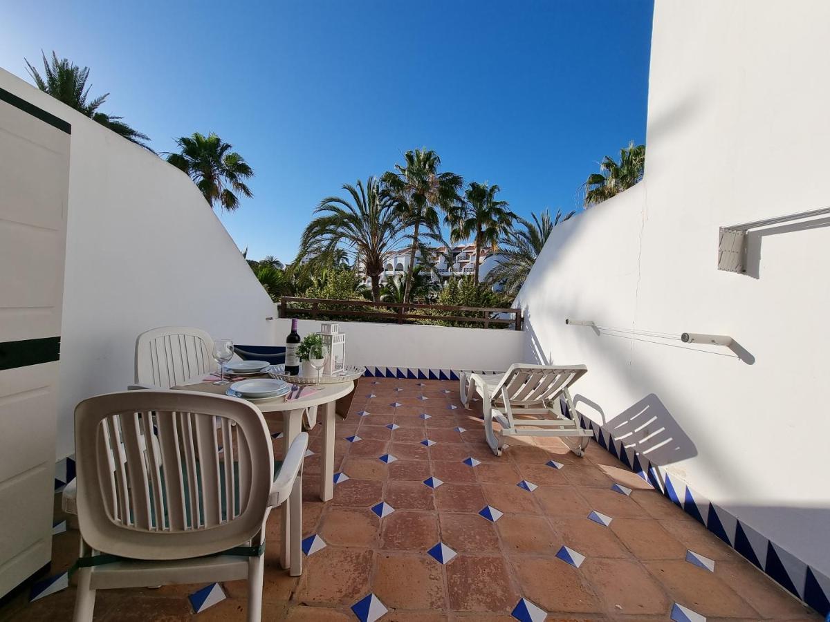 Studio Apartment No 1 Directly On The Beach And Sea, Terrace, Heated Pool, Wifi プラヤ・デ・ラス・アメリカス エクステリア 写真