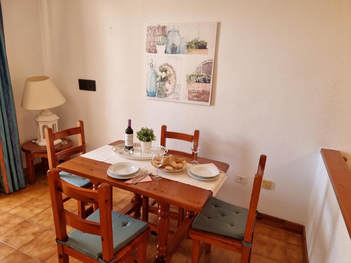 Studio Apartment No 1 Directly On The Beach And Sea, Terrace, Heated Pool, Wifi プラヤ・デ・ラス・アメリカス エクステリア 写真